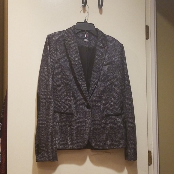 Tommy Hilfiger Jackets & Blazers - Tommy Hilfiger Blazer New 4 Tommy Hilfiger Jackets & Blazers - Tommy Hilfiger Blazer New 4